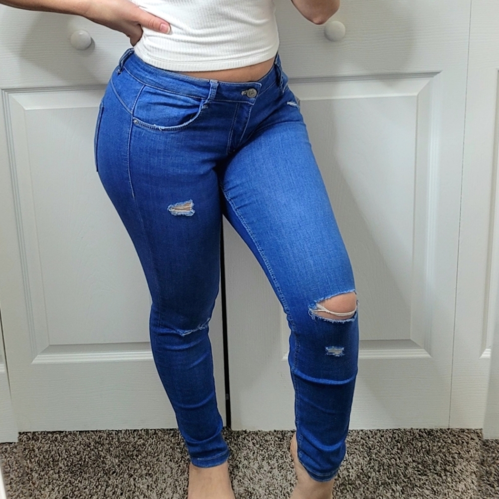 Zara distressed skinny blue jeggings